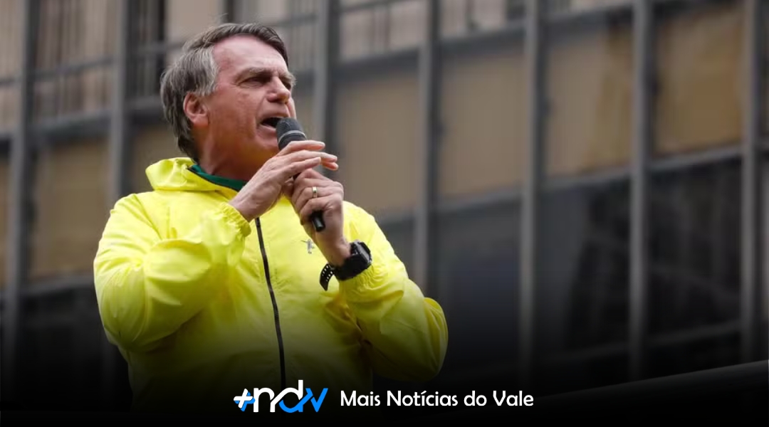 Bolsonaro e Seus Cúmplices: A Guerra Contra a Democracia