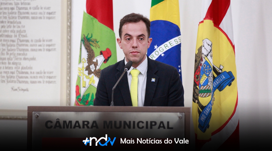 Flavinho assume liderança do governo e comenta polêmica do aumento da tarifa de esgoto