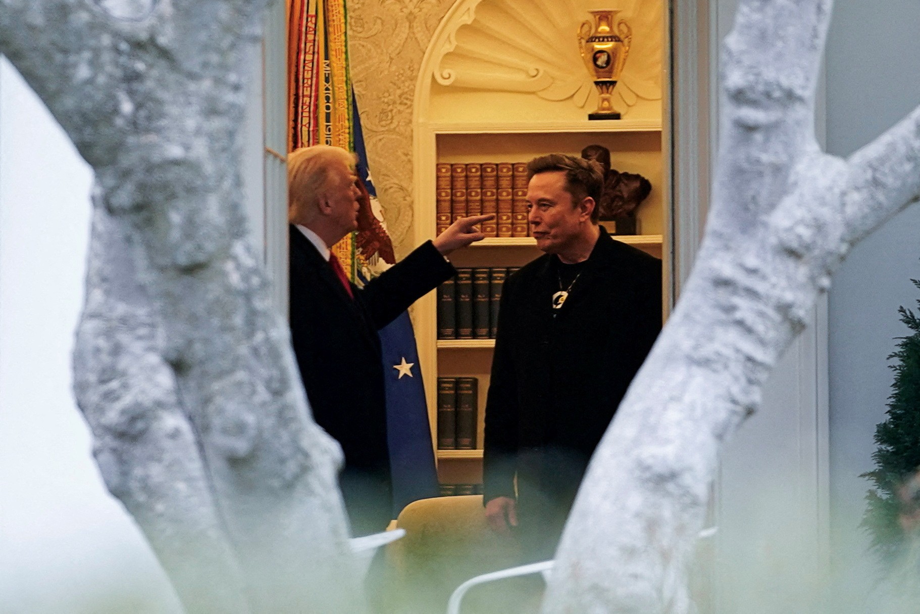 Do namoro ao divórcio: entenda como a relação entre Musk e Trump foi esfriando ao longo do tempo | Mundo