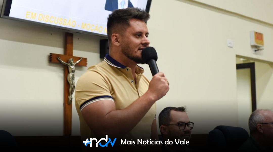 Vereador Diogo Pinho articulou e derrubou reajuste salarial para servidores da câmara