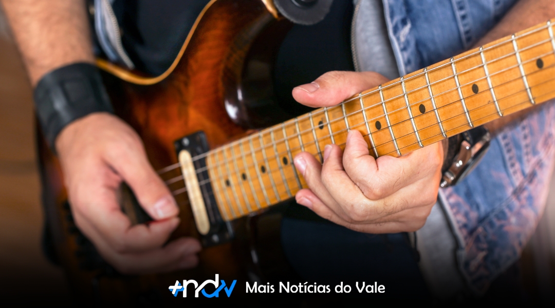 Guitarrista do Led Zeppelin é processado por autor de 'Dazed and Confused'