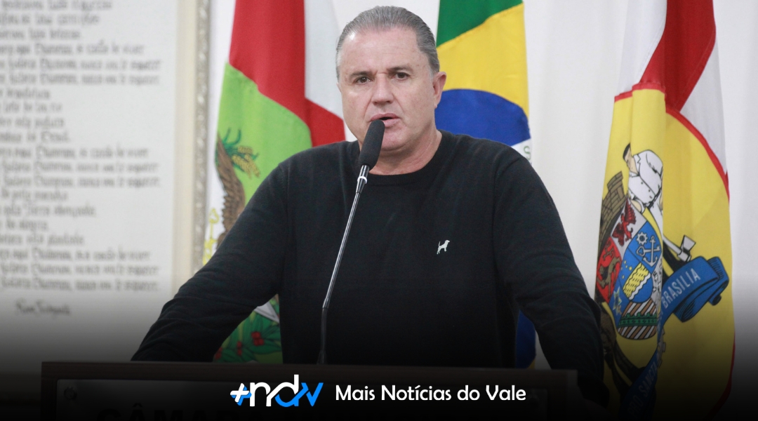 Jovino cobra novo prédio para o Hospital Santo Antônio e convida para Prefeitura nos Bairros