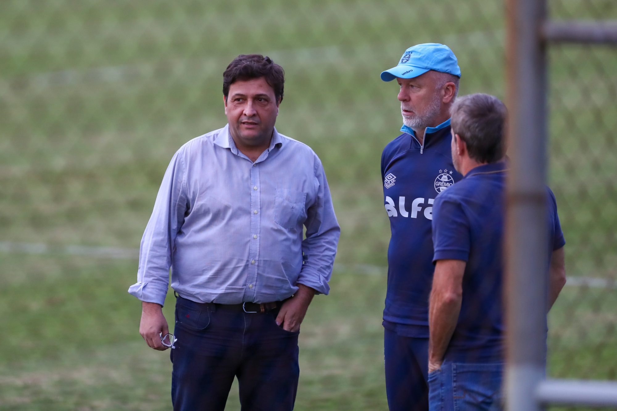 Jornalista indica necessidade de mudança no Grêmio: “Falta coragem?”