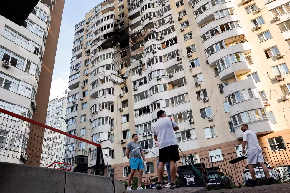 Ataques da Rússia na capital da Ucrânia deixam 4 mortos e 20 feridos