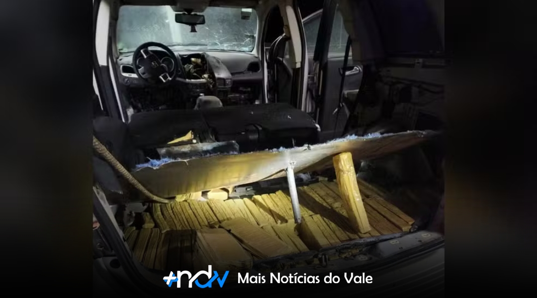 PRF encontra cerca de 200 kg de maconha em carro incendiado e abandonado no Oeste de SC