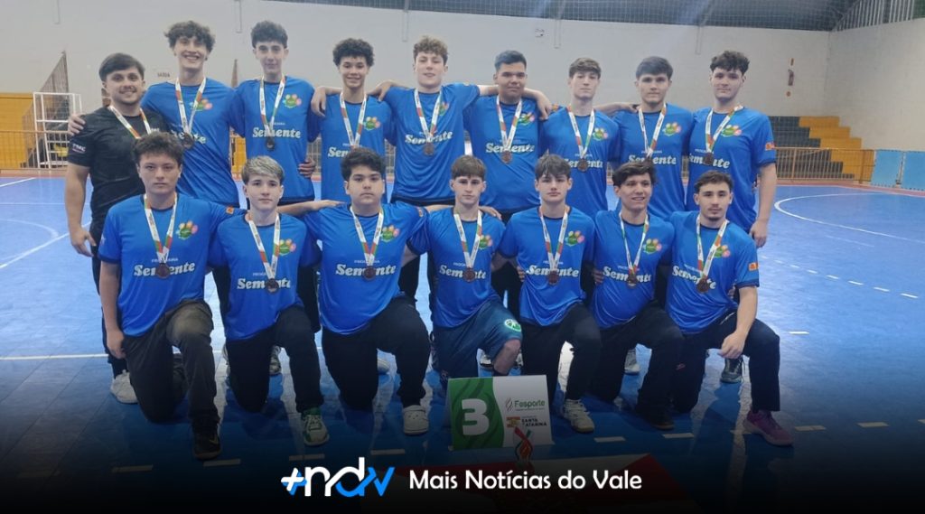 Indaial encerra participação na Etapa Regional Leste-Norte da Fesporte com pódio no Handebol Masculino