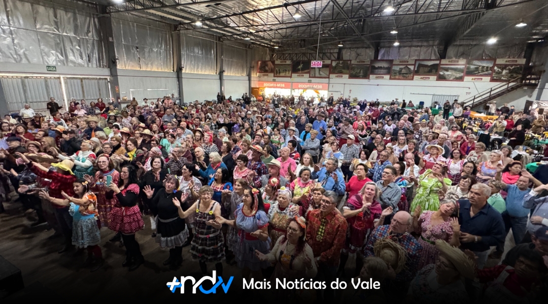 Festa Junina da Melhor Idade reúne mais de 800 pessoas em Indaial