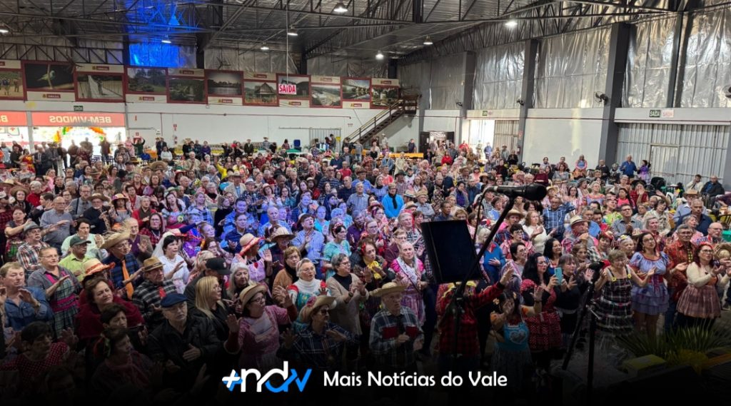Festa Junina da Melhor Idade reúne mais de 800 pessoas em Indaial