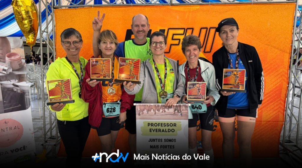 Equipe de Atletismo de Indaial se destaca em competições realizadas em Timbó e Joinville