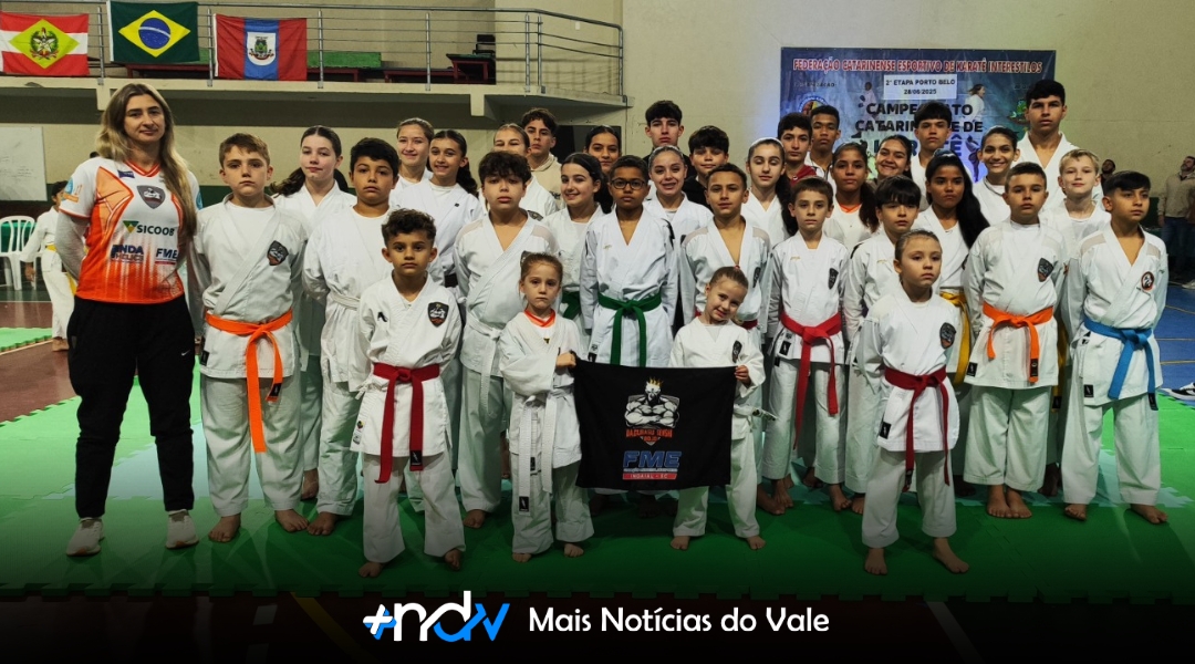 Indaial no topo no Campeonato Estadual de Karatê Interestilos