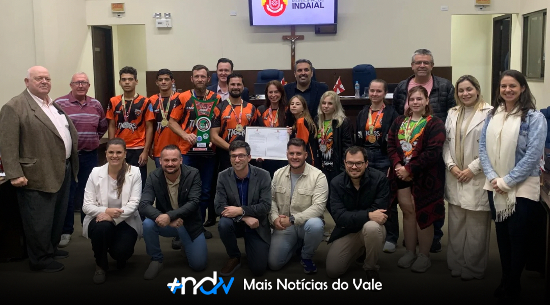 Câmara de Indaial homenageia Tigers Team Kickboxing por conquista no Catarinense
