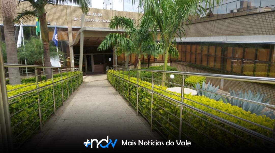 Reforma administrativa é aprovada por engano com emenda da oposição em Pouso Alegre