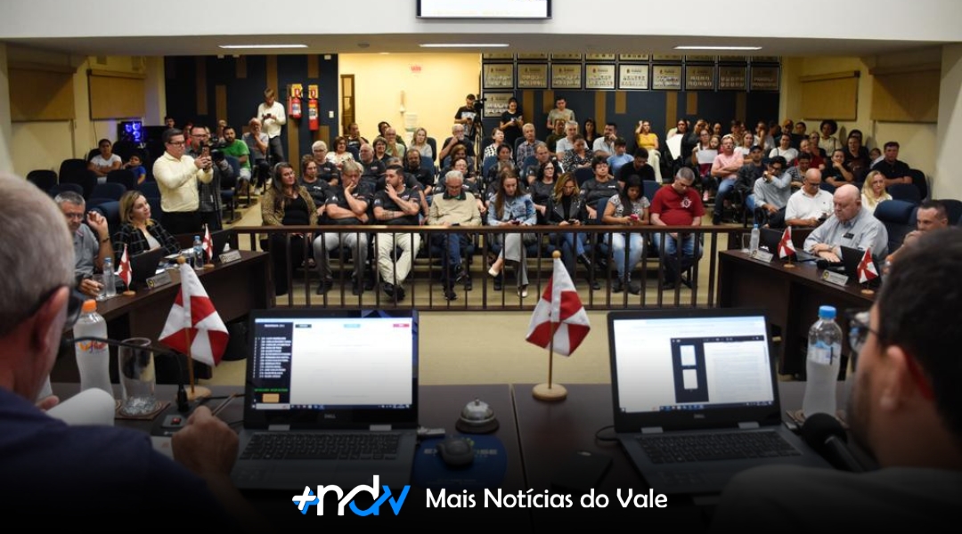Câmara de Indaial realiza hoje a 25ª Sessão Ordinária com foco em serviços públicos, educação e homenagem esportiva