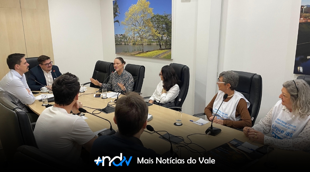 “Sinto que não tenho valor”: Comissão debate suicídio entre jovens e crise de saúde mental em Blumenau