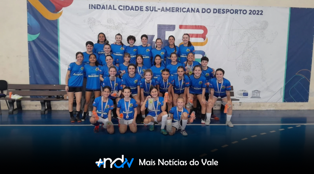 Festival de Futsal Feminino movimenta o Centro Esportivo Bernardo Pisetta