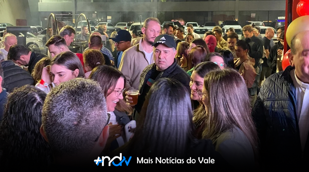 Mercadão dos Óculos celebra 6 anos com festa em Indaial e reforça trajetória de sucesso