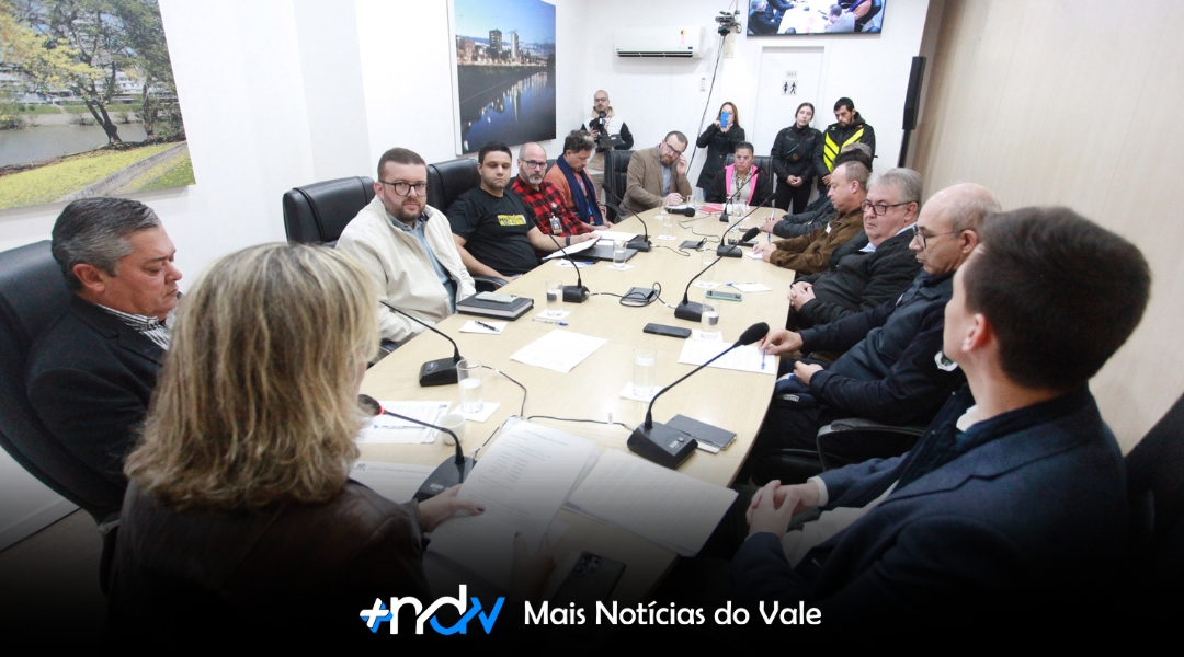 Comissão da Área Azul da Câmara garante mudanças no sistema de estacionamento em Blumenau