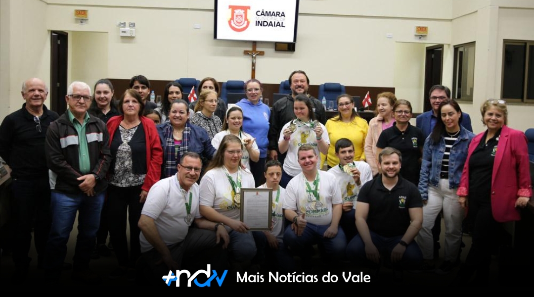 Moção de Congratulações reconhece atletas da APAE Indaial na Câmara de Vereadores