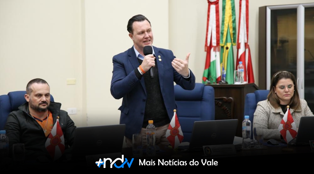Câmara de Indaial debate criação do Programa “Casa do Autista”