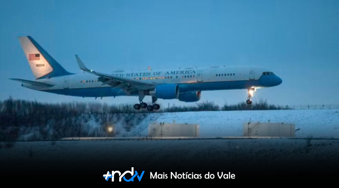 Avião militar dos EUA pousa em Porto Alegre e levanta especulações
