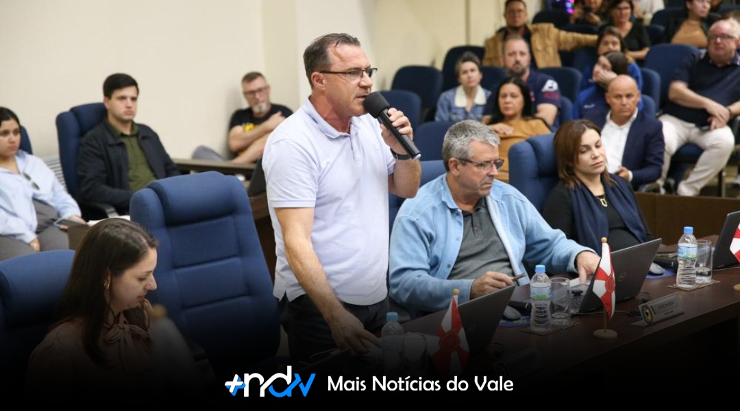 Moção do vereador Molinari, pede que Policlínica Regional no valor de 30 milhões a ser construída pelo governo federal, seja em Indaial