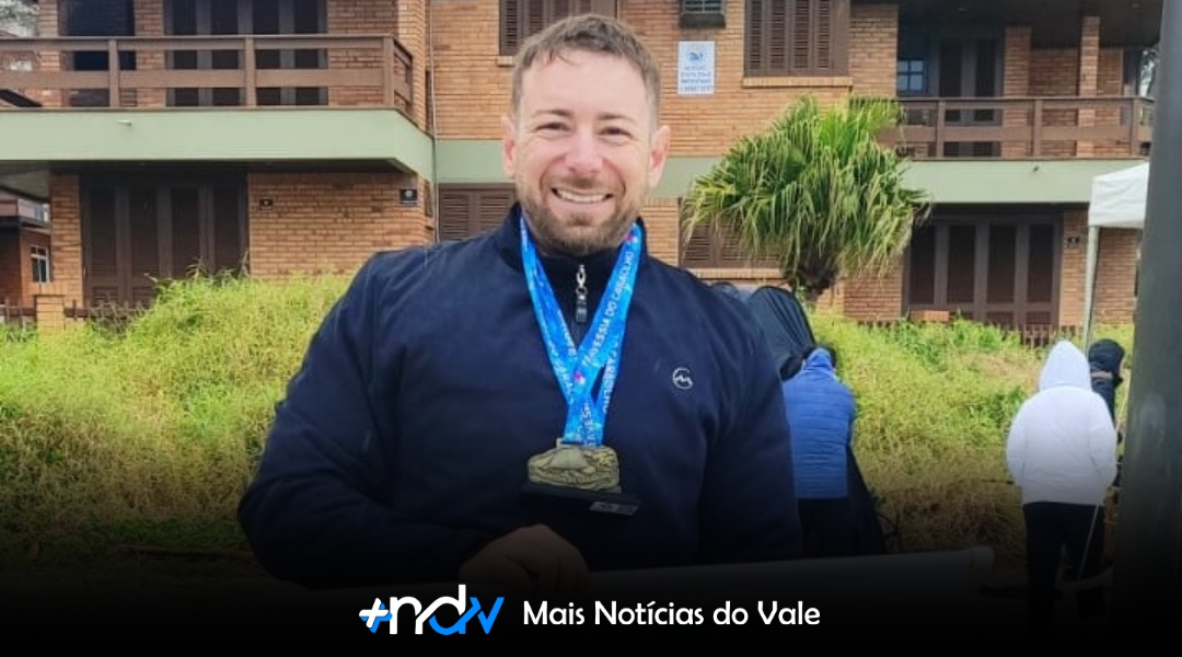 Atleta de Indaial se destaca em competição de natação em águas abertas