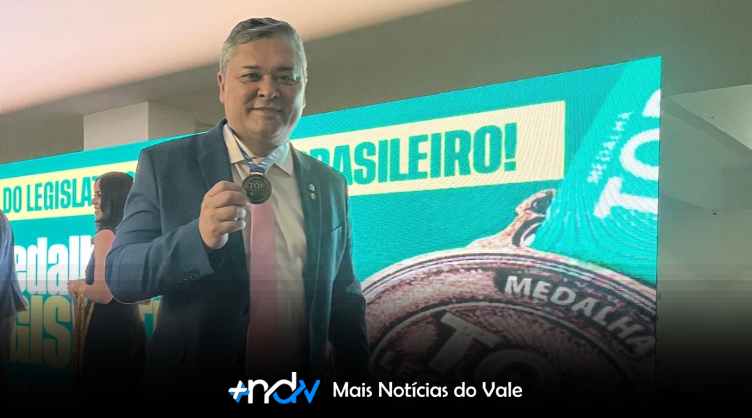 Vereador de Blumenau recebe premiação nacional em Brasília