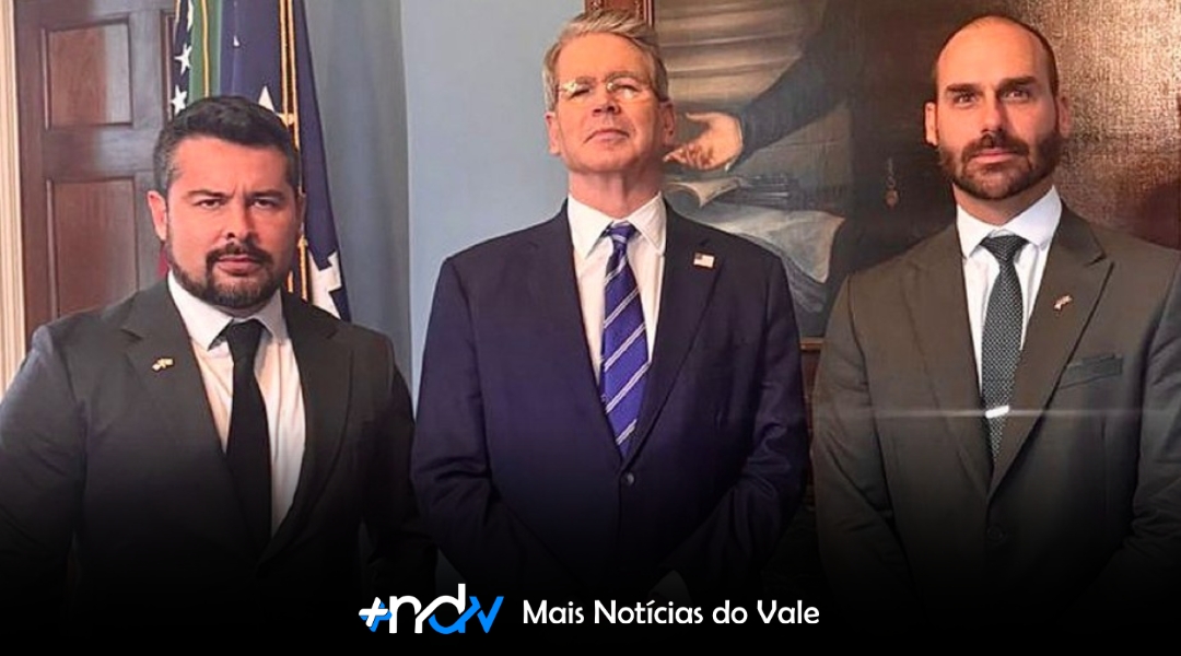 Eduardo Bolsonaro entrega relatório a secretário do Tesouro de Trump sobre descumprimento da Lei Magnitsky por bancos brasileiros