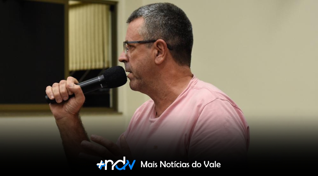 Vereador José Peixer destaca trabalho da Saúde e questiona sobre entrega de exames