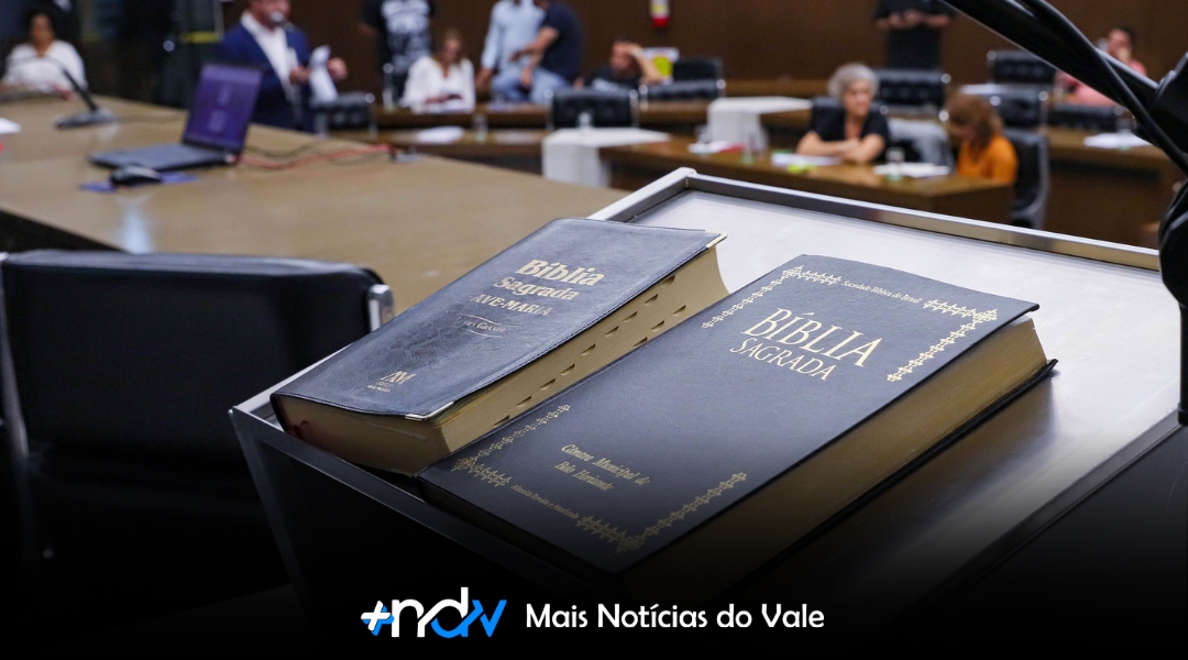 Projeto da Bíblia nas escolas: que foi rejeitado em Indaial e aprovado em Timbó recebeu aval do Ministério Público