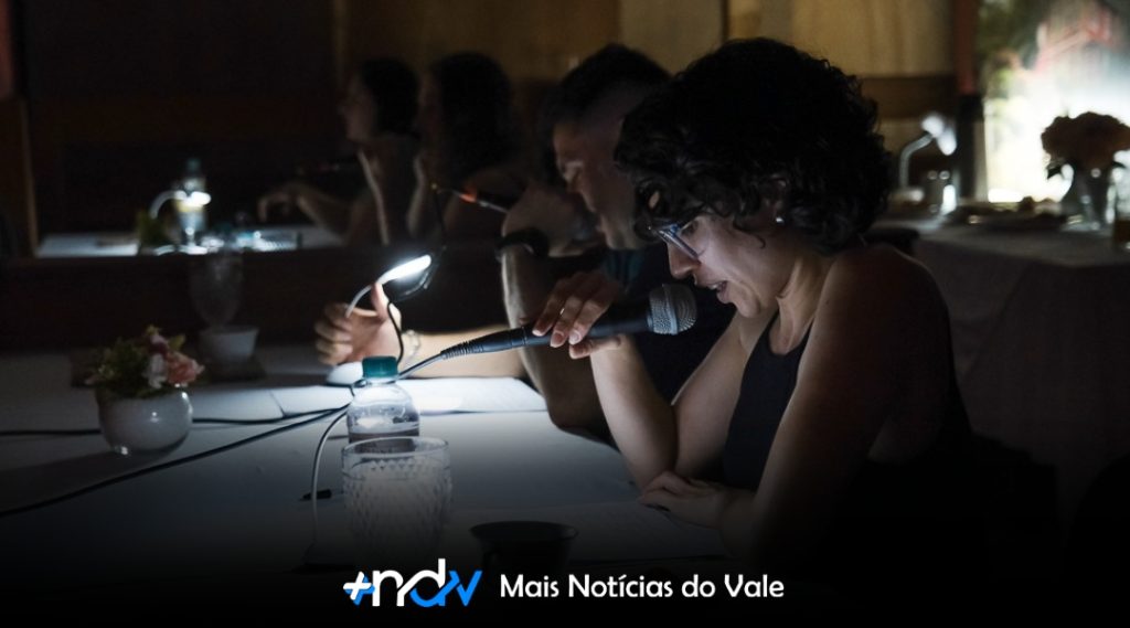 Noite mágica de dança agita Indaial