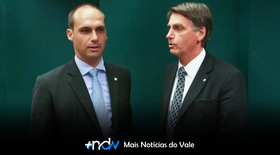 Bolsonaro manda recado ao filho Eduardo: “falando muito”