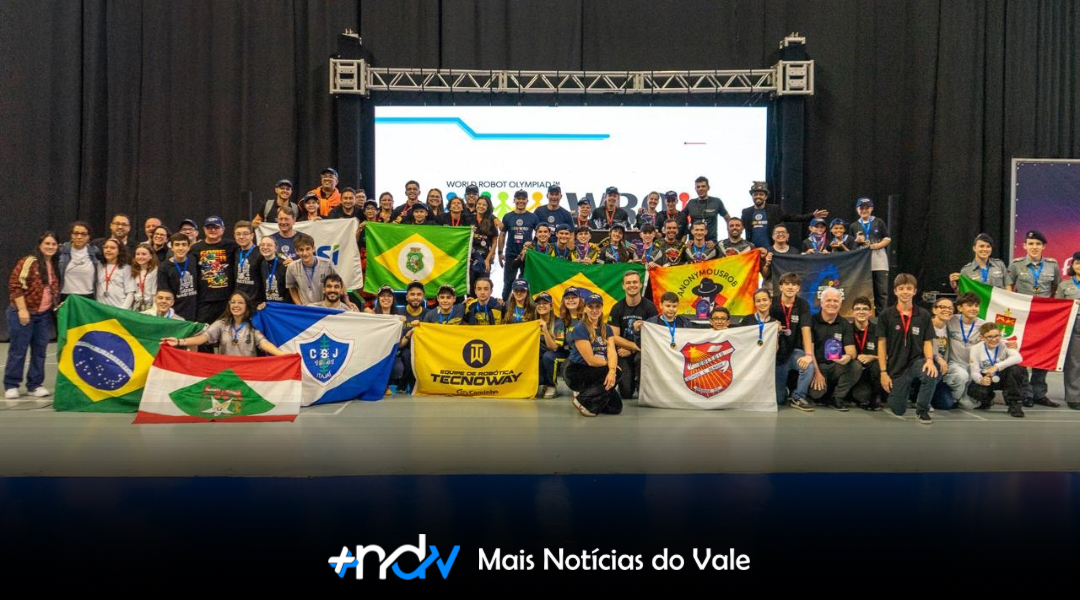 Estudantes brasileiros se classificam para olimpíadas de robótica em Singapura e no Panamá