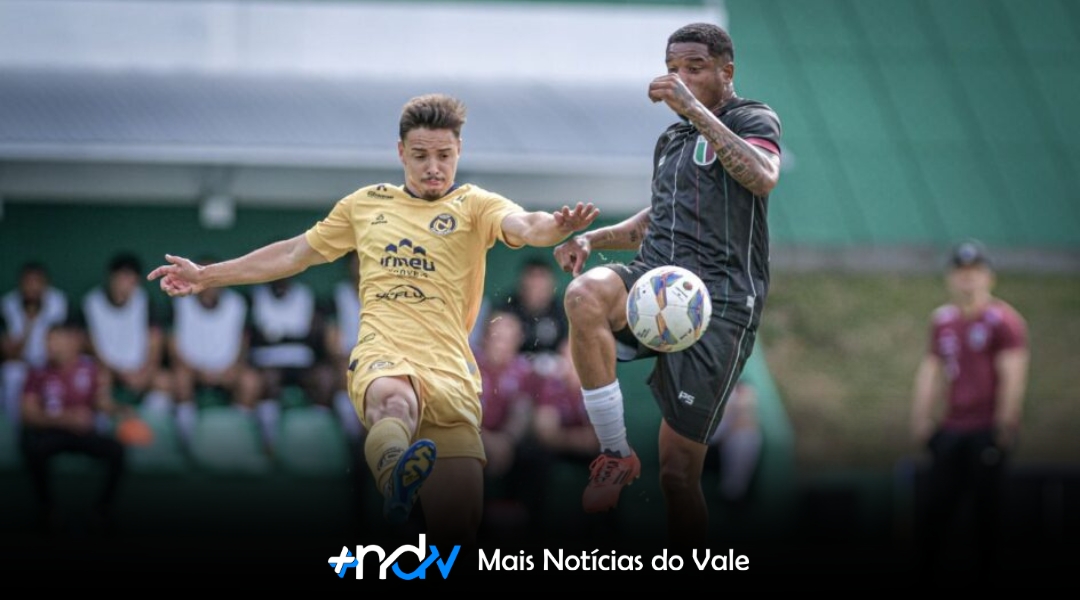 Goleada, golaços e liderança: a tarde inesquecível do Blumenau
