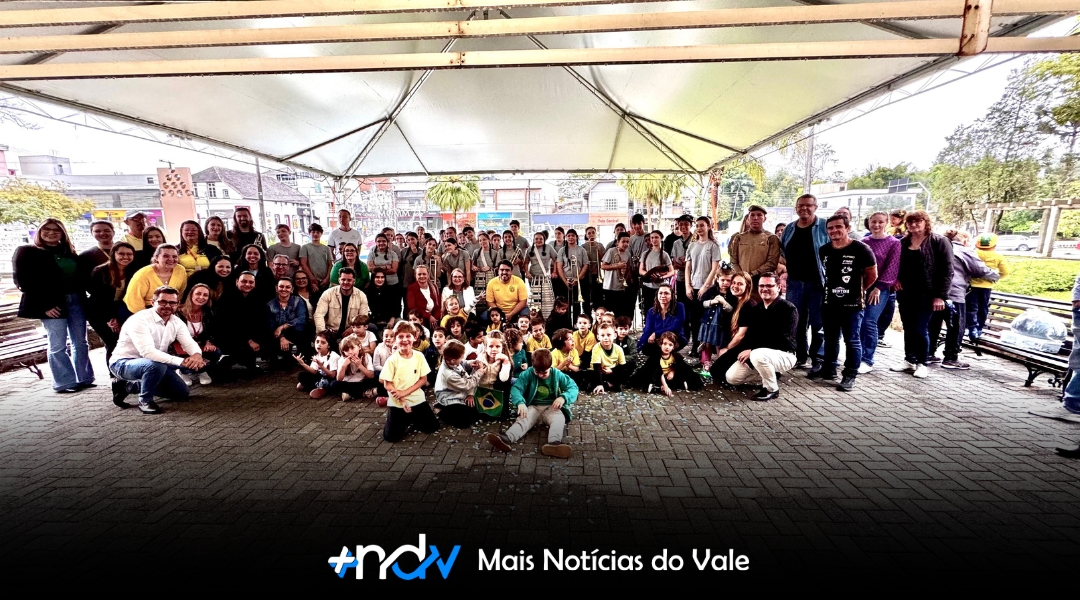 Homenagem Cívica reúne dança, música e poesia no quinto dia de apresentações