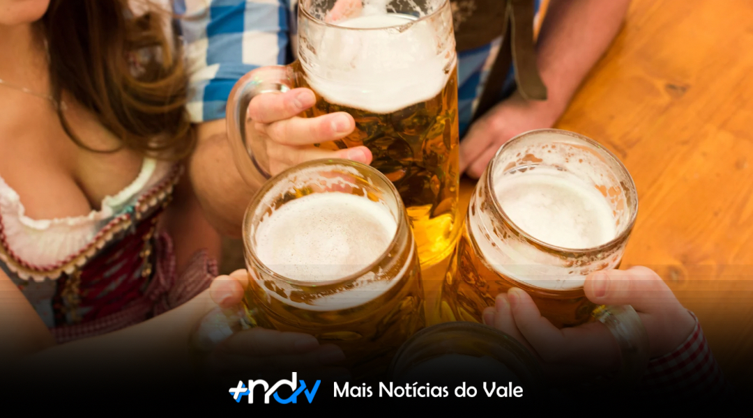 Multidão toma conta da Oktoberfest 