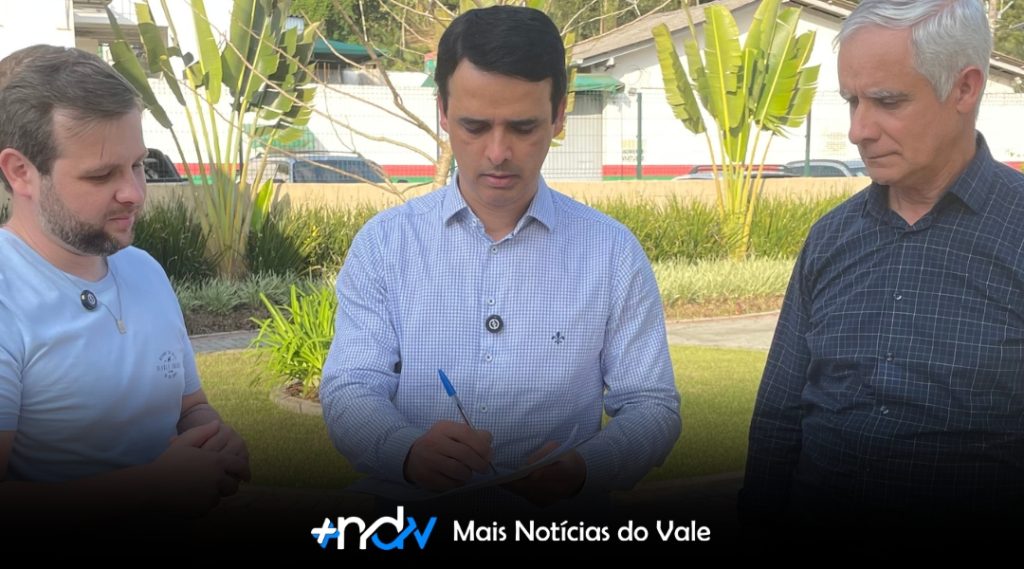 União de esforços em prol da APAE - Deputado Marcos da Rosa promete recursos