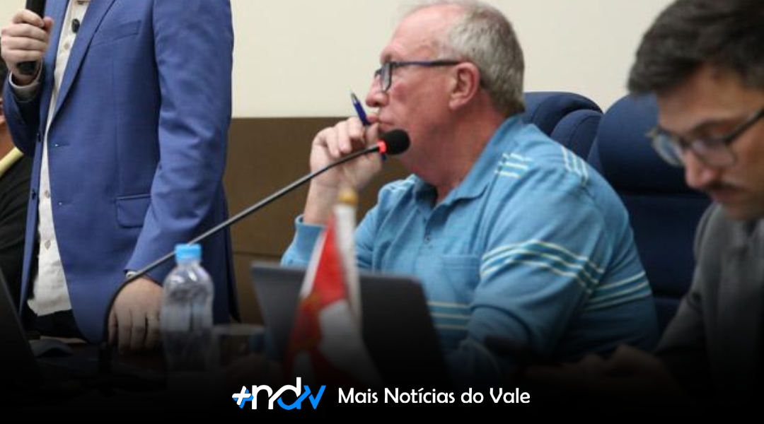 “É uma desgraça”: presidente da Câmara ataca colegas durante sessão em Indaial