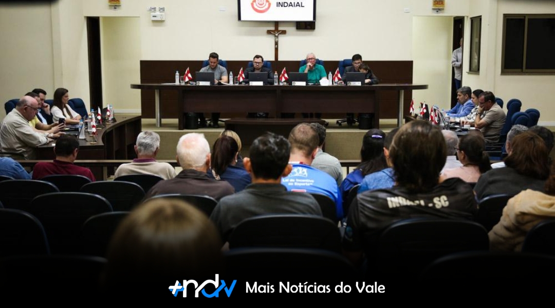 Presidente da Câmara é acusado de não cumprir o regimento e negar direito de resposta em Indaial