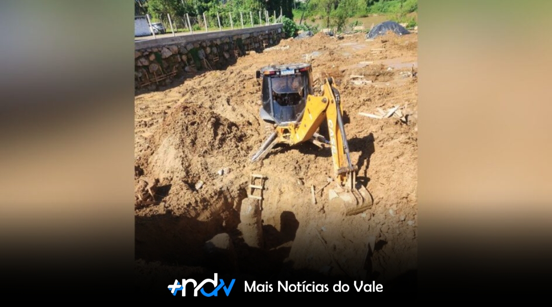 “Nasci de novo”: homem é salvo por colegas após ser soterrado em obra