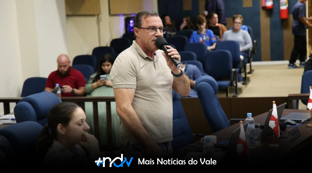 “Produção de Hollywood”: Molinari repudia ataques ao secretário e fala em uso político da CEI