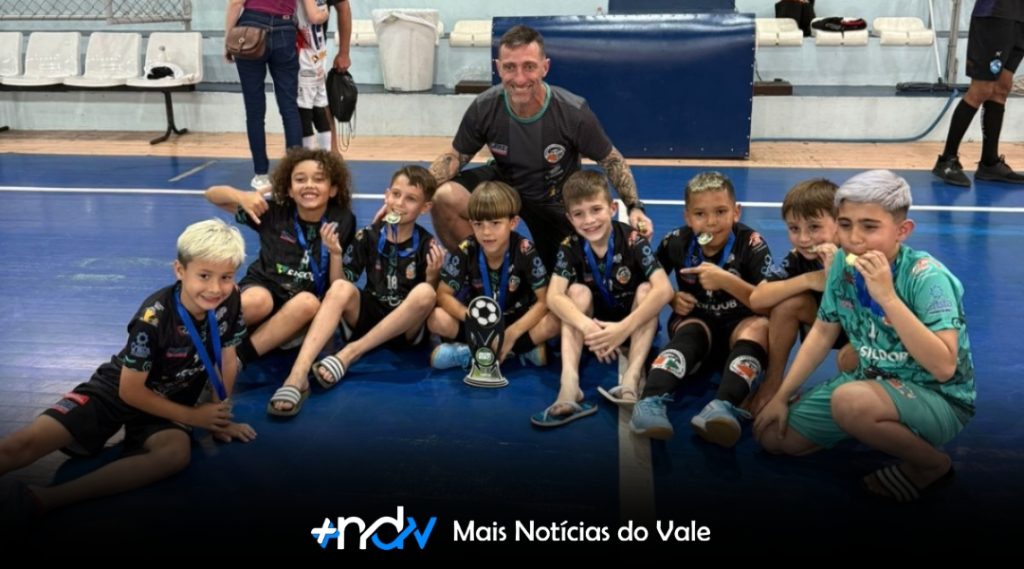 Indaial brilha no futsal de base com conquistas e classificação histórica