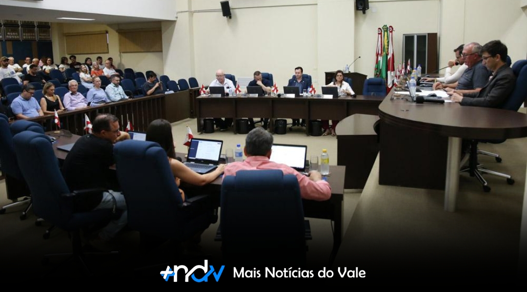 Câmara de Indaial realiza 56ª sessão ordinária com pacote de propostas e pedidos de obras