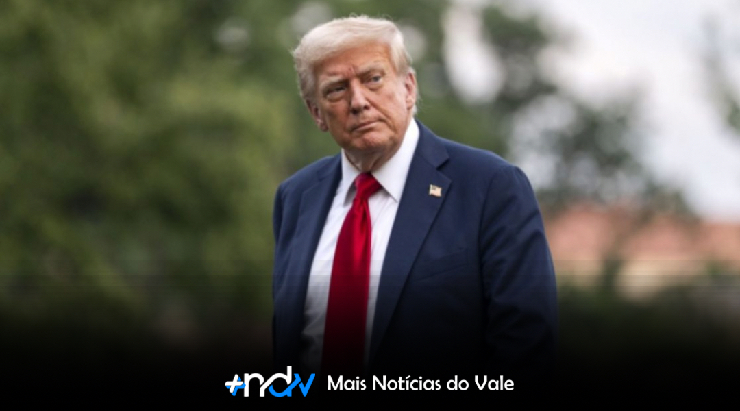 Trump reage à prisão de Bolsonaro e diz que é “uma pena”