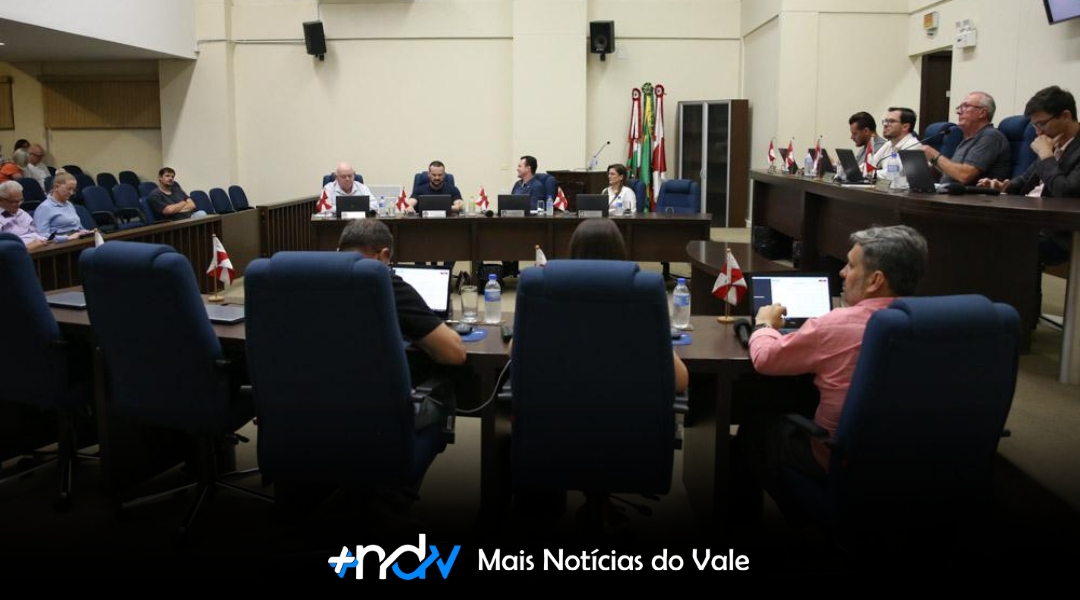 Uma sessão que pode redesenhar a máquina pública