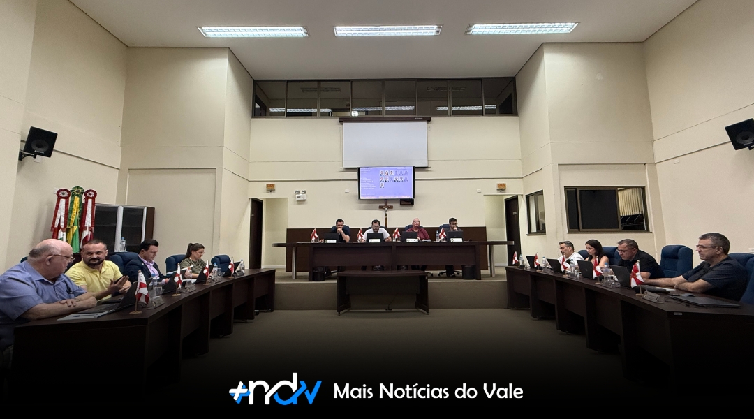 Debate acalorado marca votação sobre ingressos do Torneio de Verão