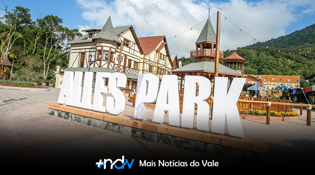 Neve em pleno verão? O parque que virou atração nas férias