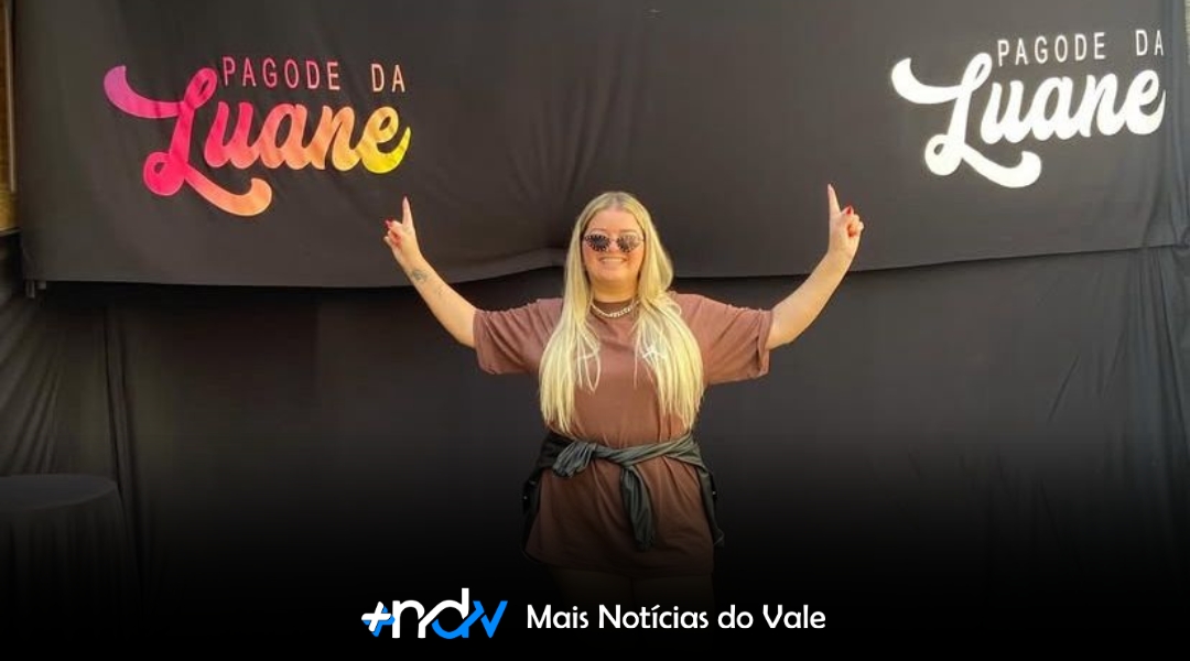 Do coral da igreja ao palco da virada: a história de Luane que emociona em Indaial