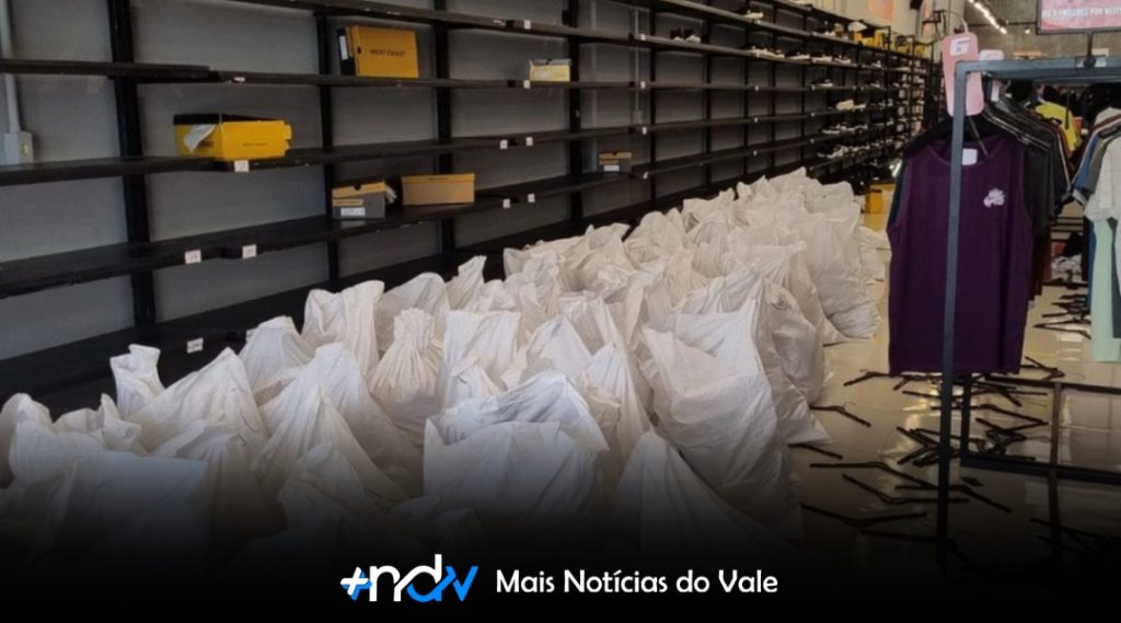 Fiscalização fecha lojas e apreende mais de 4 mil produtos falsificados em SC