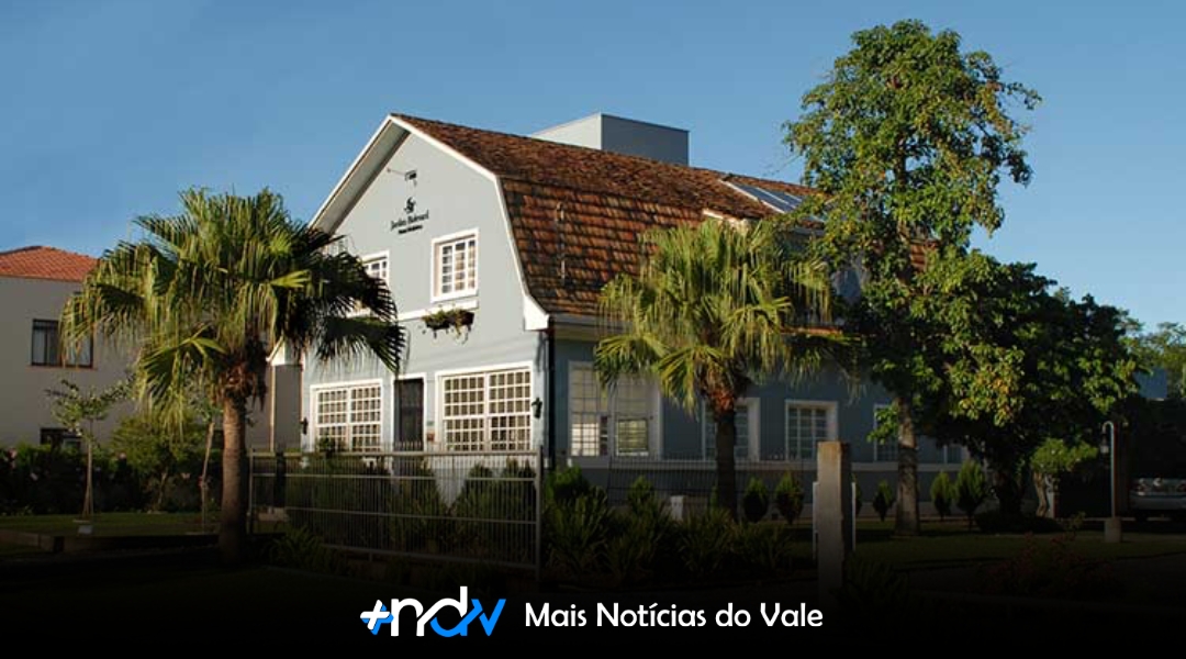 Um casarão onde o tempo desacelera no interior de Santa Catarina